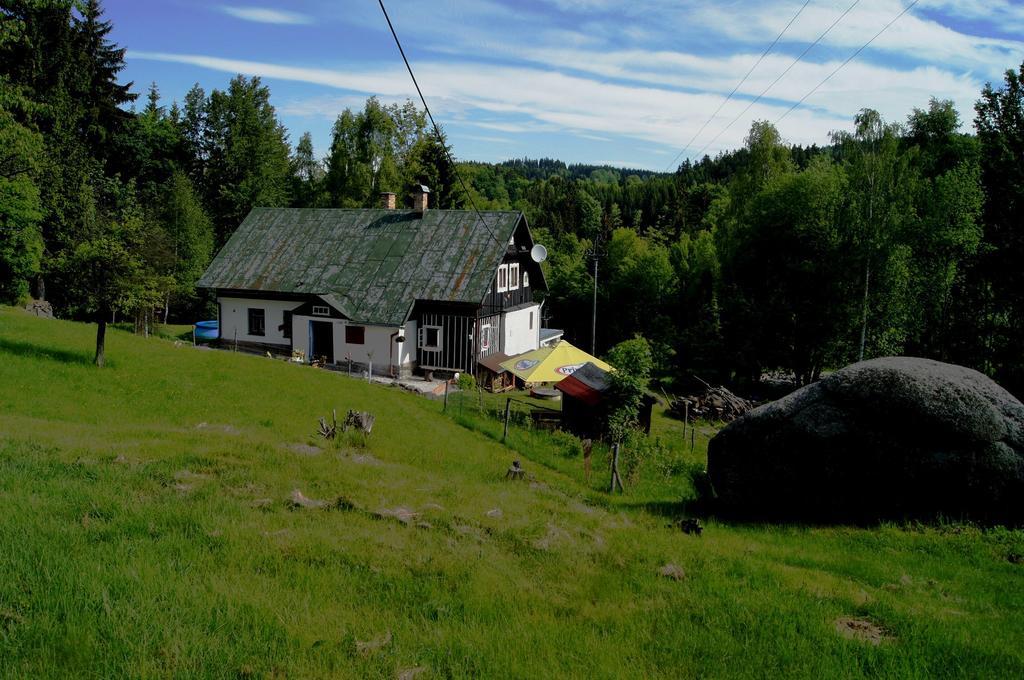 Na Slunecni Pohadkova Chaloupka Ve Sladke Dire พรีโชวิเซ ภายนอก รูปภาพ